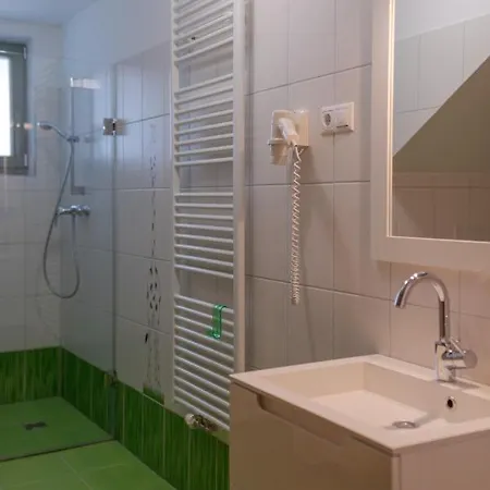 Appartement-edelweiss 아파트
