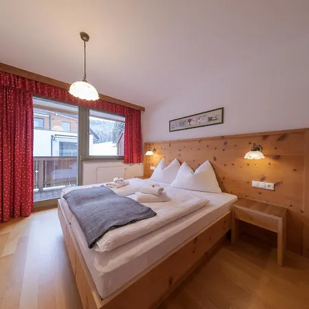 Appartement-edelweiss אלטנמרקט אים פונגאו